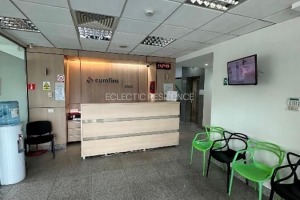 Unirii, clinica medicala  cu 31 cabinete medicale utilate