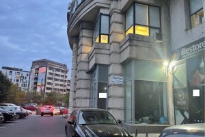 Zona Unirii Mircea Voda parter  230mp  pret 4000 euro/luna